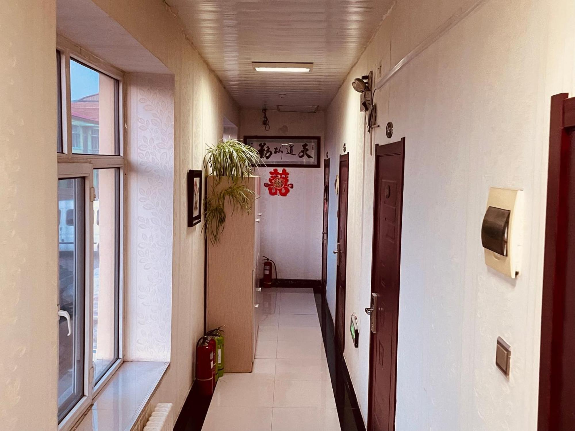 Hotel 哈尔滨机场东方红运宾馆 Extérieur photo